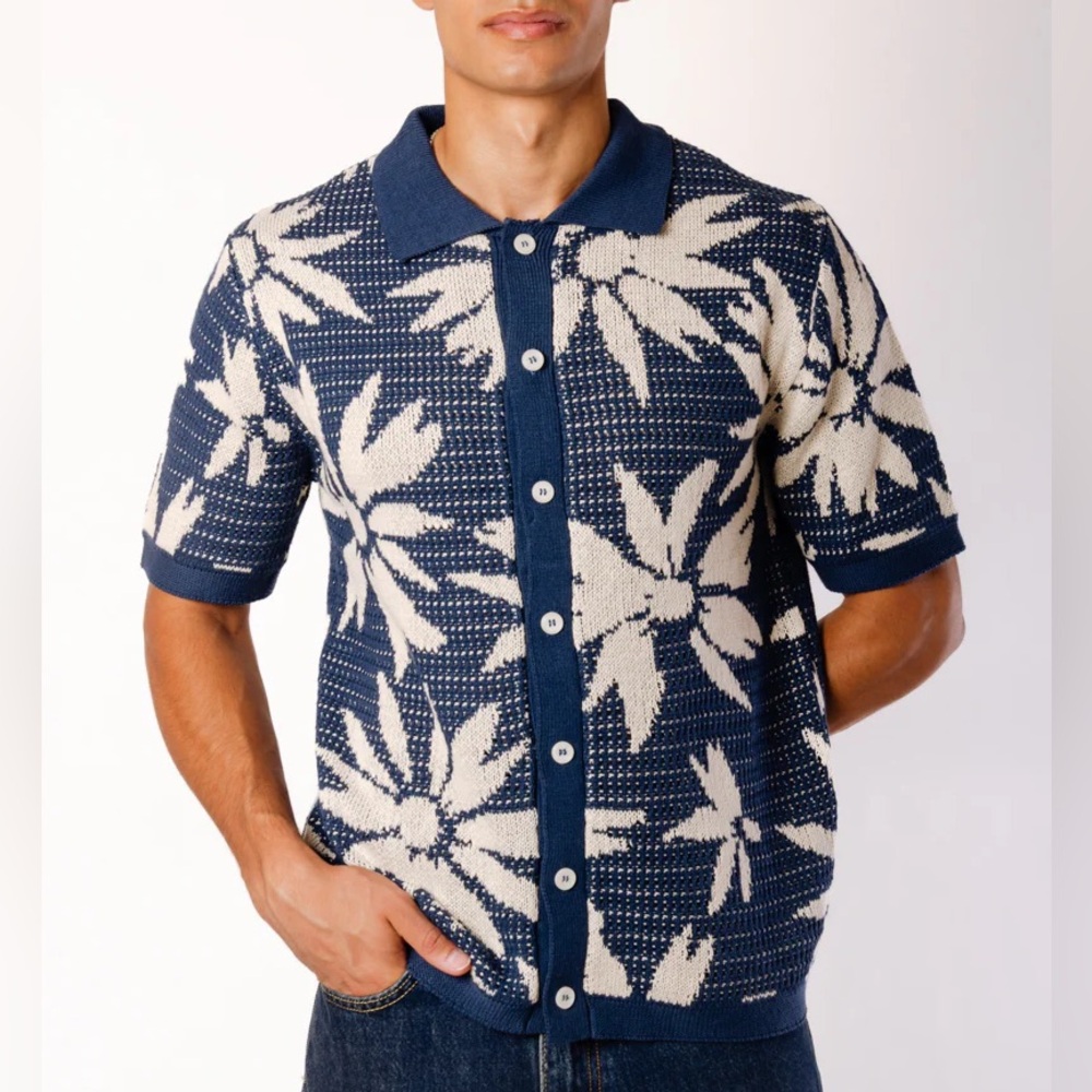 Massive Luxury Blue Cotton‎ Knit Crochet Floral Button Down Polo Shirt